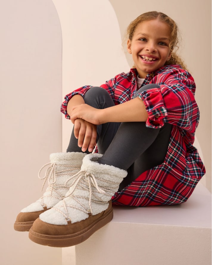 Kids' boots