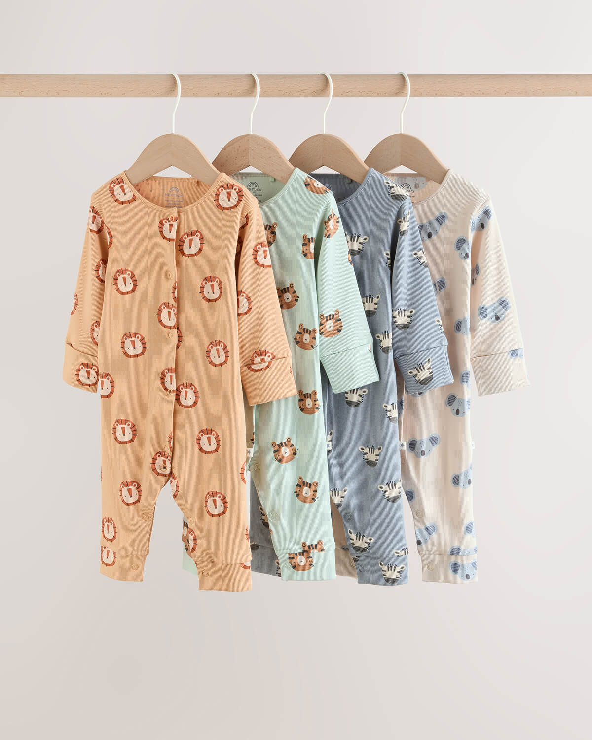 Obiecte esenţiale pentru copii