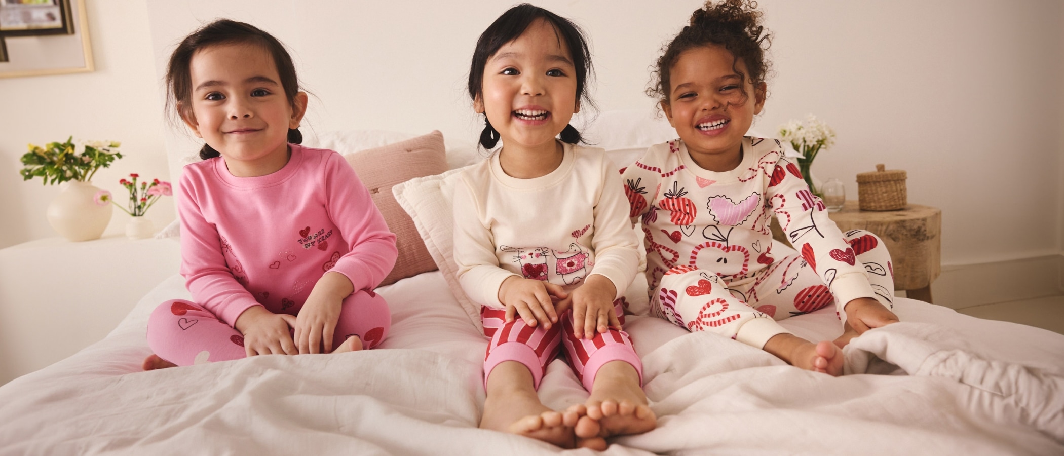 KIDS' PYJAMAS